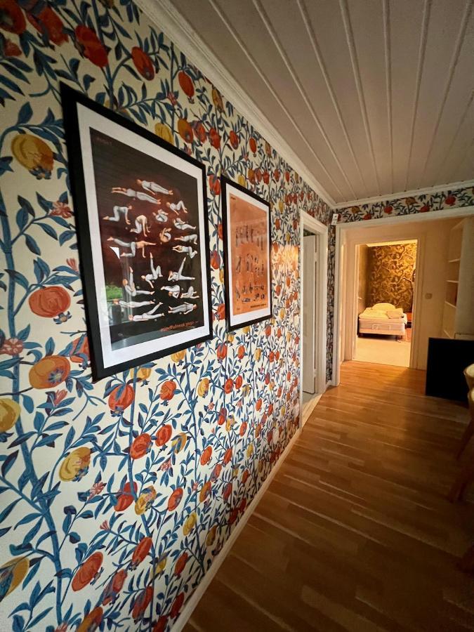 Idylliskt Hus Med Sjoeutsikt. Villa Östhammar Eksteriør bilde
